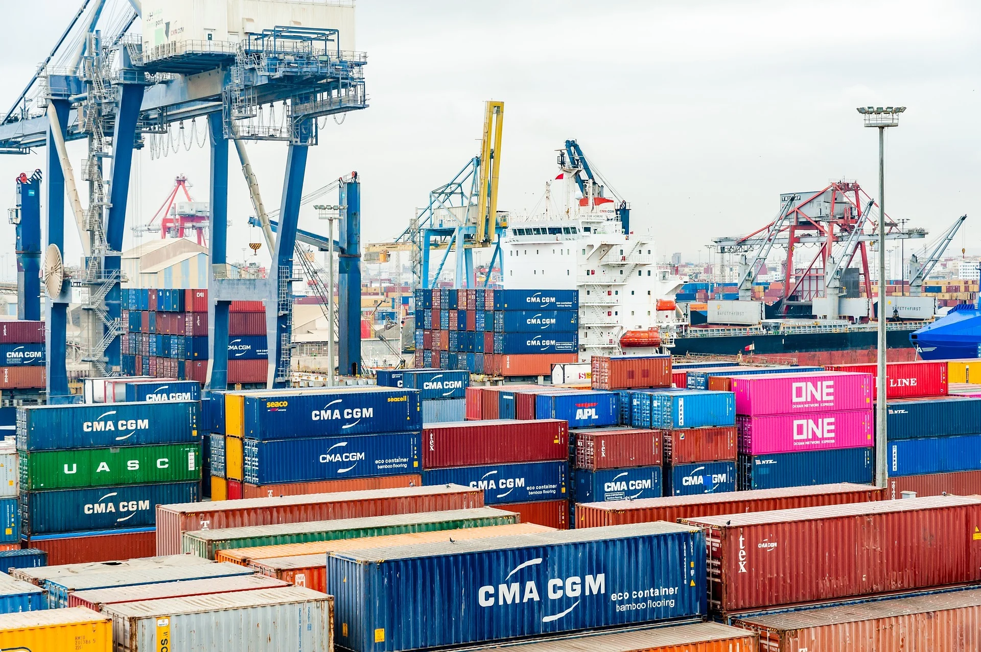 port-4602965_1920
