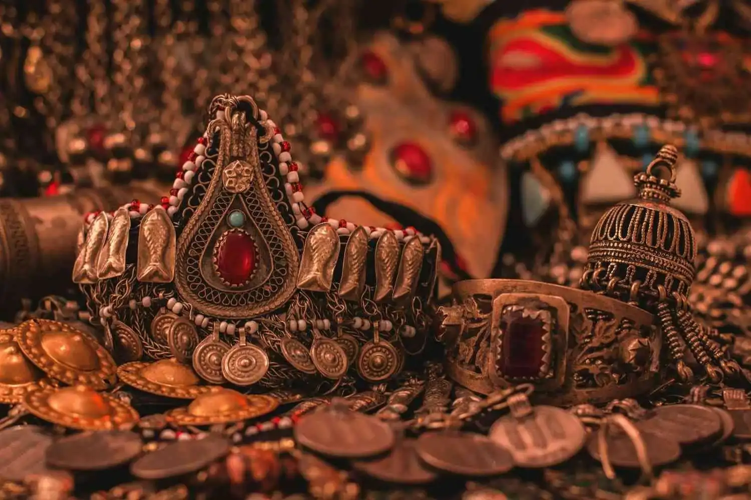 ch-jewelry-designs-case-study-image.